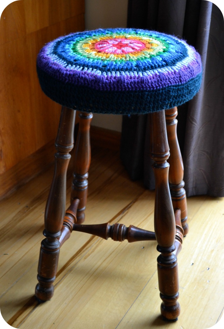 Crochet stool cover tutorial